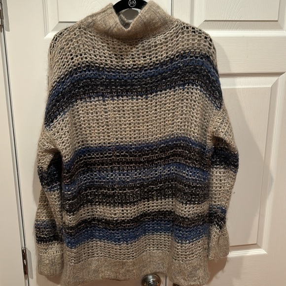 BCBG Max Azria L Oversized Sweater Mohair Blend Shaggy Striped Open Weave Chunky - Picture 5 of 8